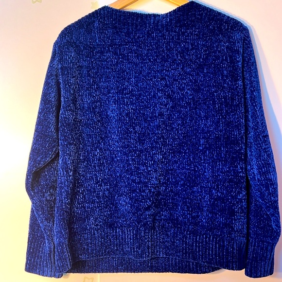 Tommy Bahama, Size XS, good for S and M, Blue, Plush Sweater Soft 100% Polyester - Picture 12 of 13